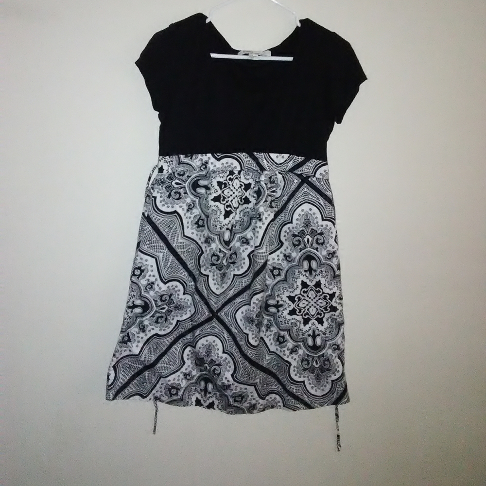 Love 21 maternity Women's dress size M